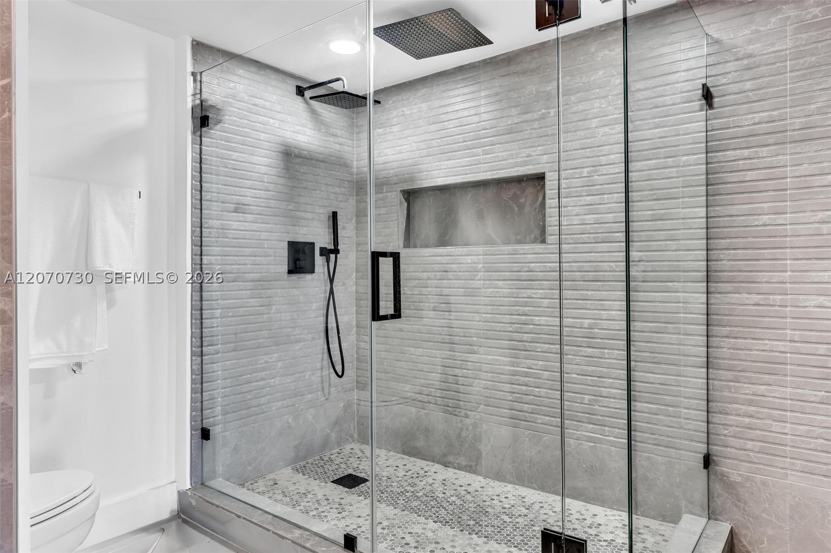 1000 W Island Blvd #1710, Aventura FL 33160