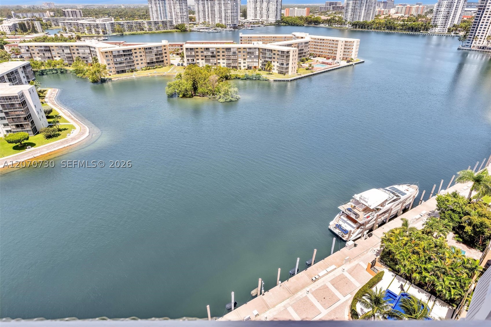 1000 W Island Blvd #1710, Aventura FL 33160