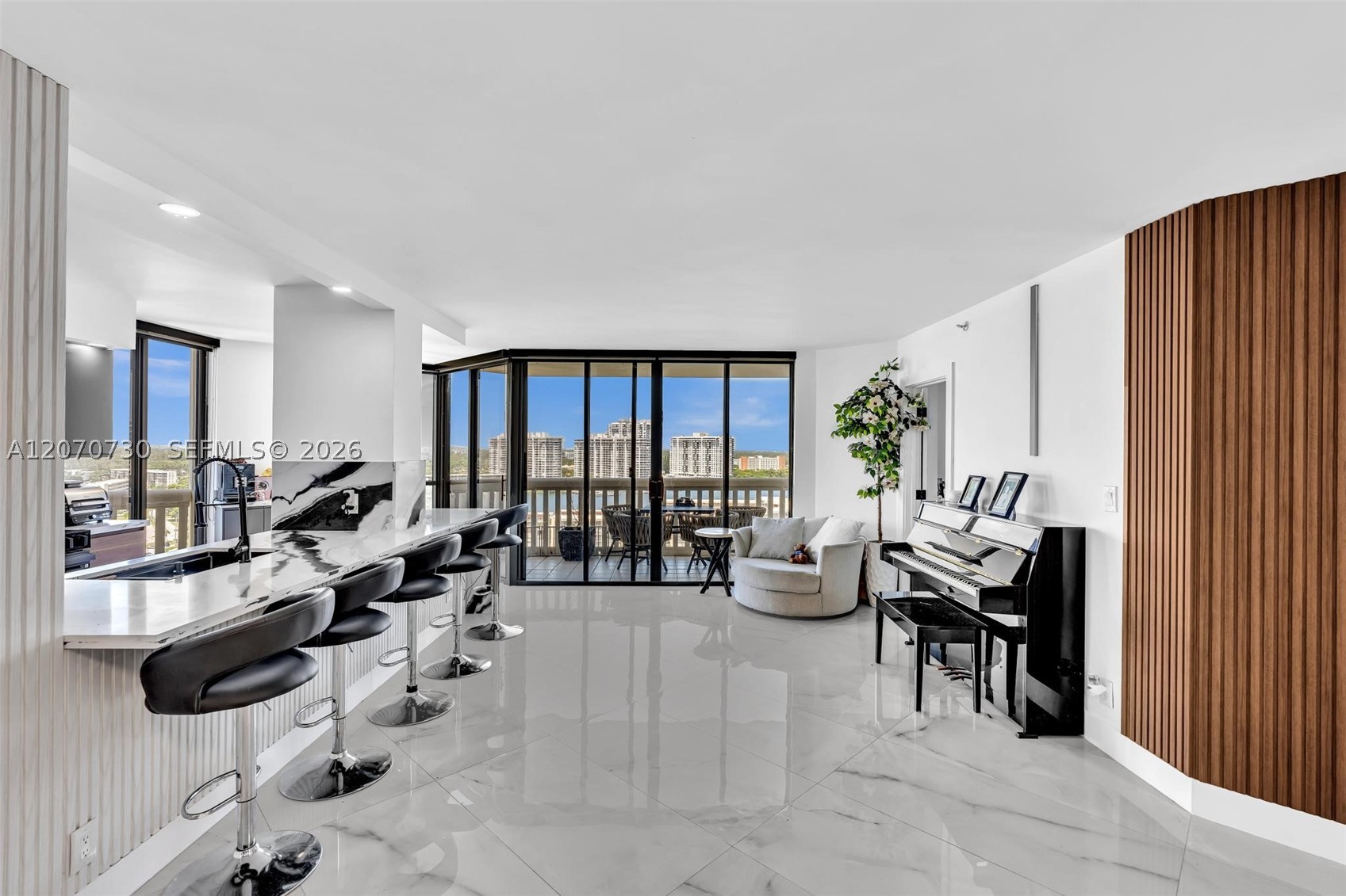 1000 W Island Blvd #1710, Aventura FL 33160