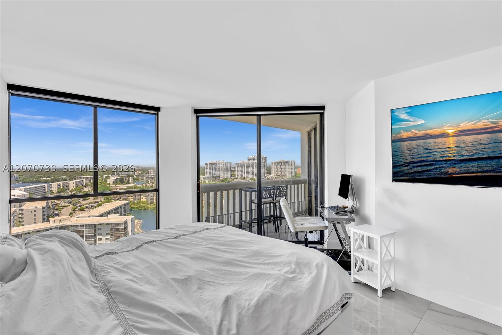 1000 W Island Blvd #1710, Aventura FL 33160
