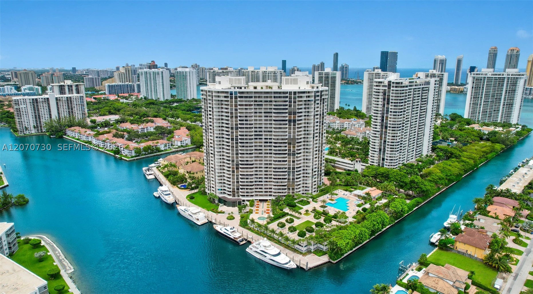 1000 W Island Blvd #1710, Aventura FL 33160