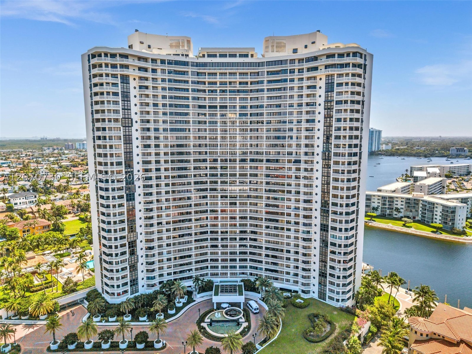 1000 W Island Blvd #1710, Aventura FL 33160