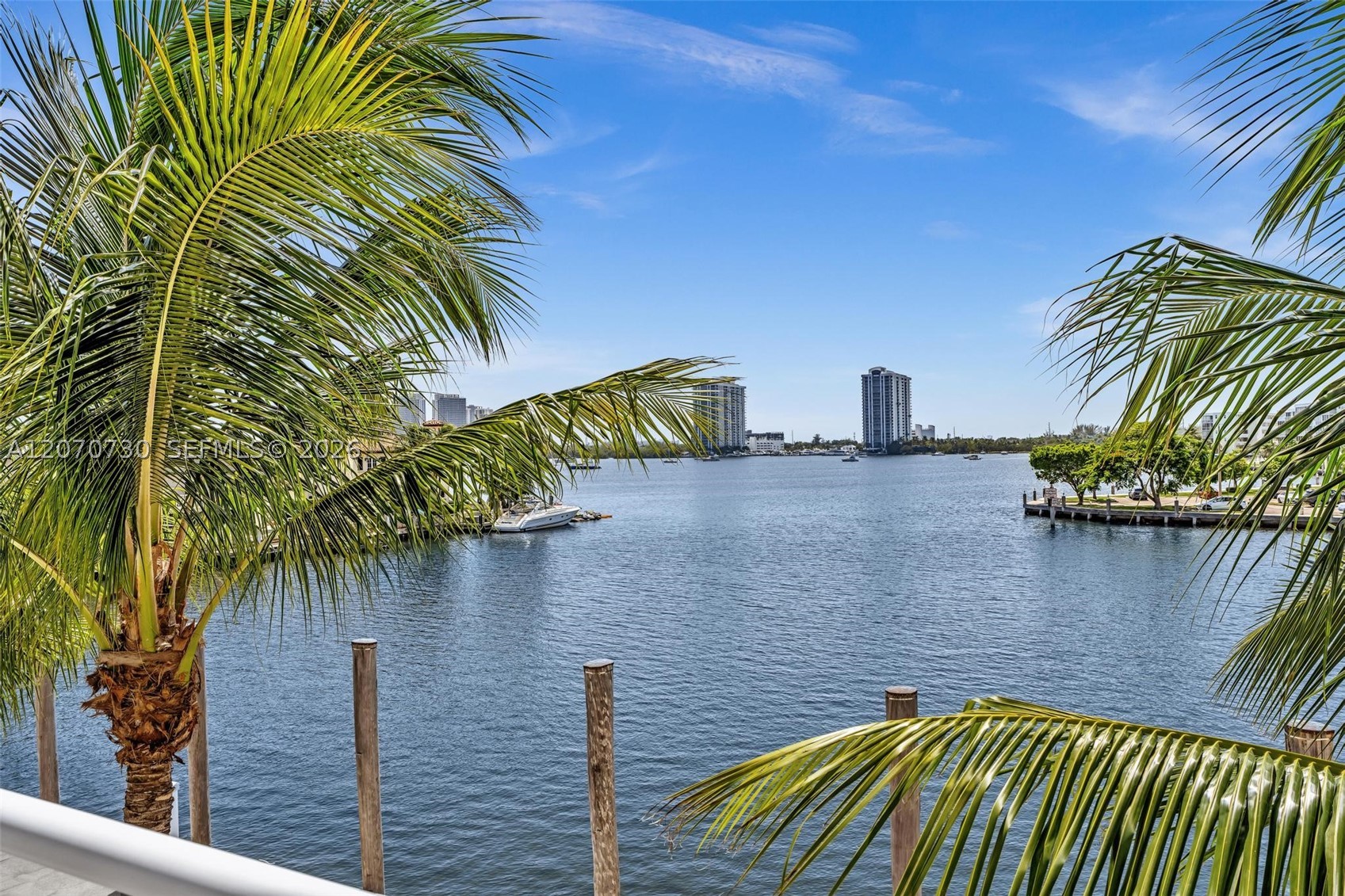 1000 W Island Blvd #1710, Aventura FL 33160