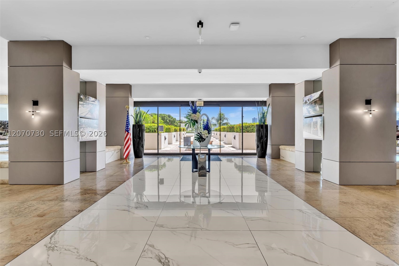 1000 W Island Blvd #1710, Aventura FL 33160