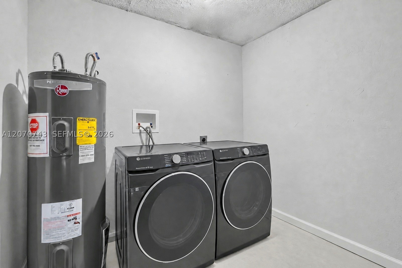 223 SW 159th Way, Sunrise FL 33326