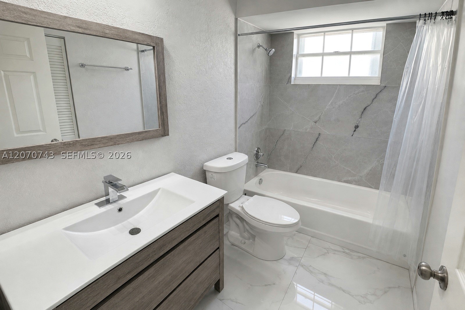 223 SW 159th Way, Sunrise FL 33326