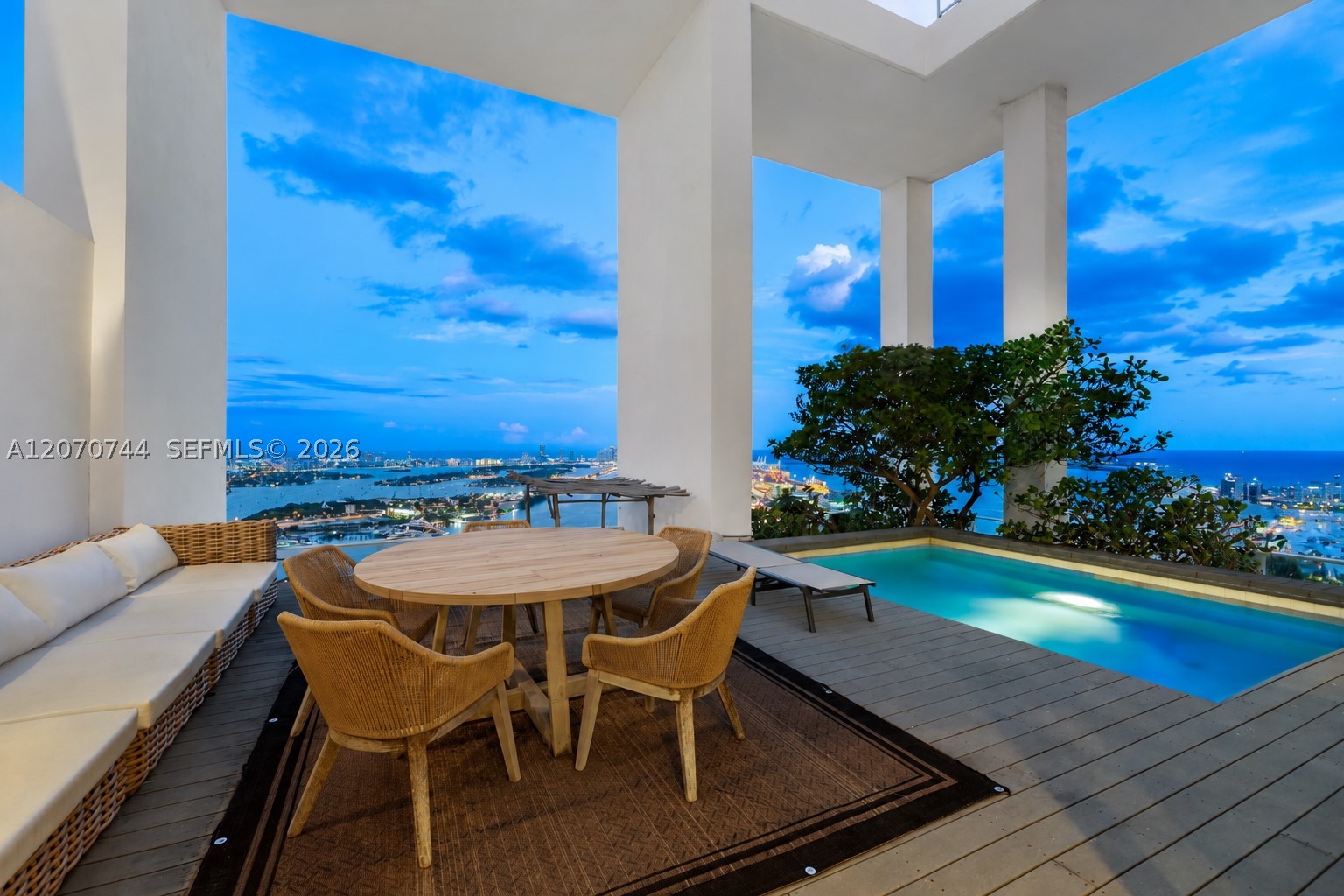 1040 Biscayne Blvd #4602, Miami FL 33132
