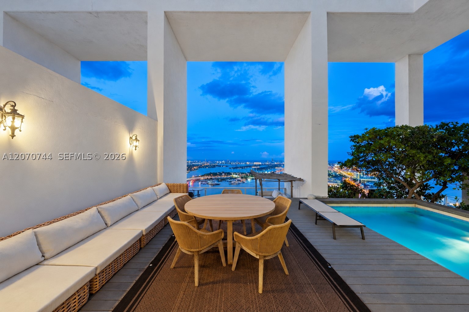 1040 Biscayne Blvd #4602, Miami FL 33132