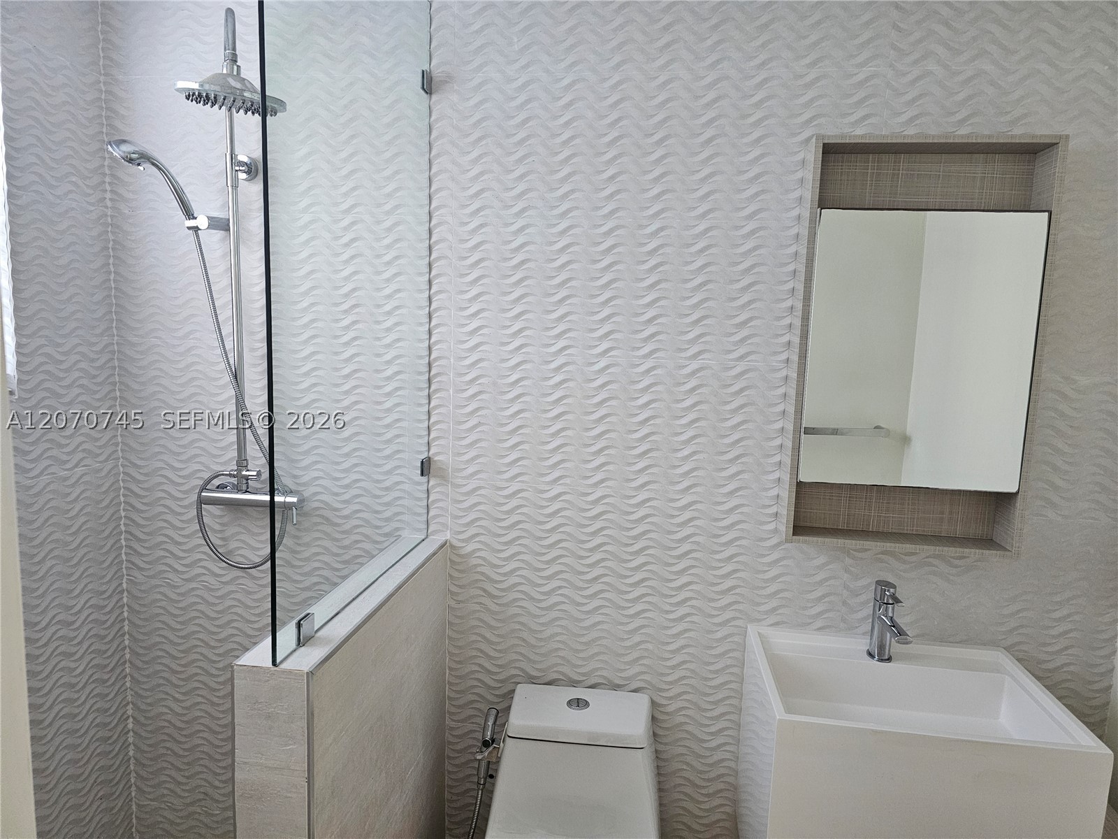 4501 NW 93rd Doral Ct, Doral FL 33178