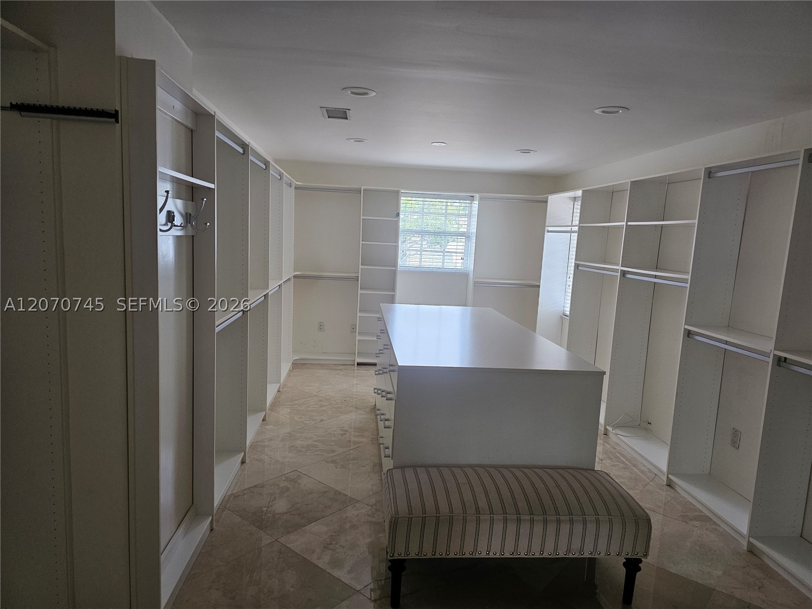 4501 NW 93rd Doral Ct, Doral FL 33178