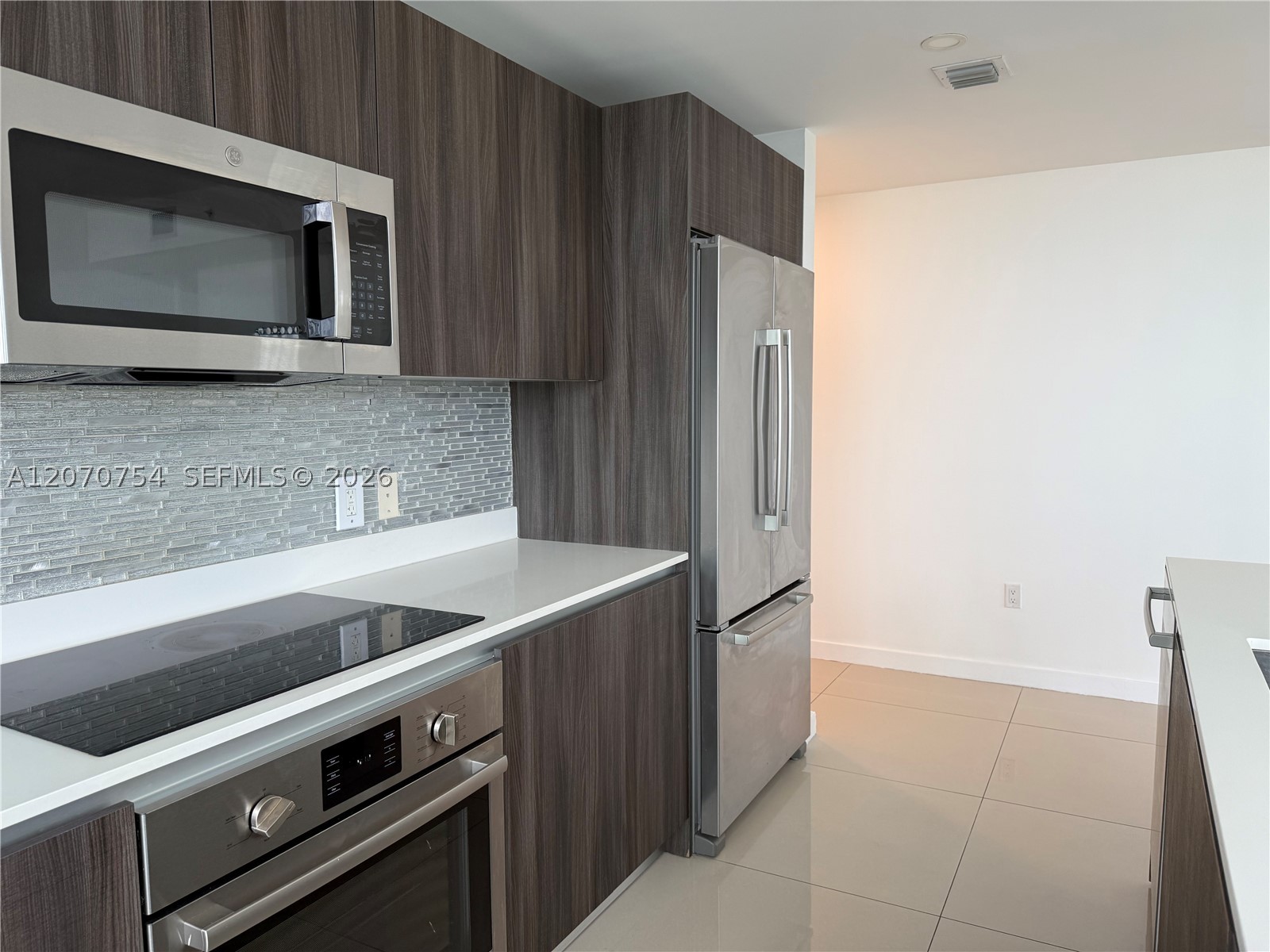488 NE 18th St #517, Miami FL 33132