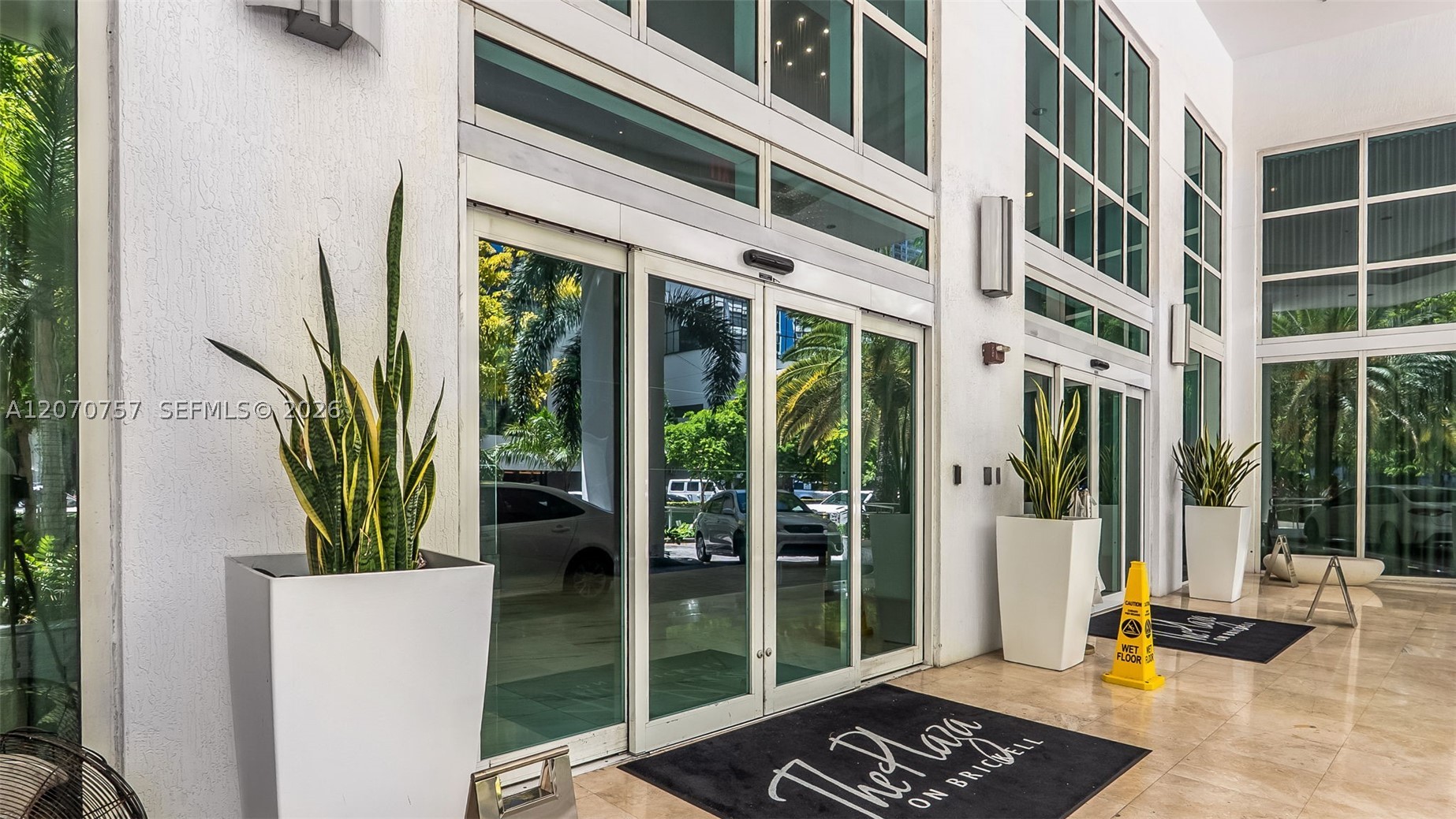 951 Brickell Ave #3801, Miami FL 33131