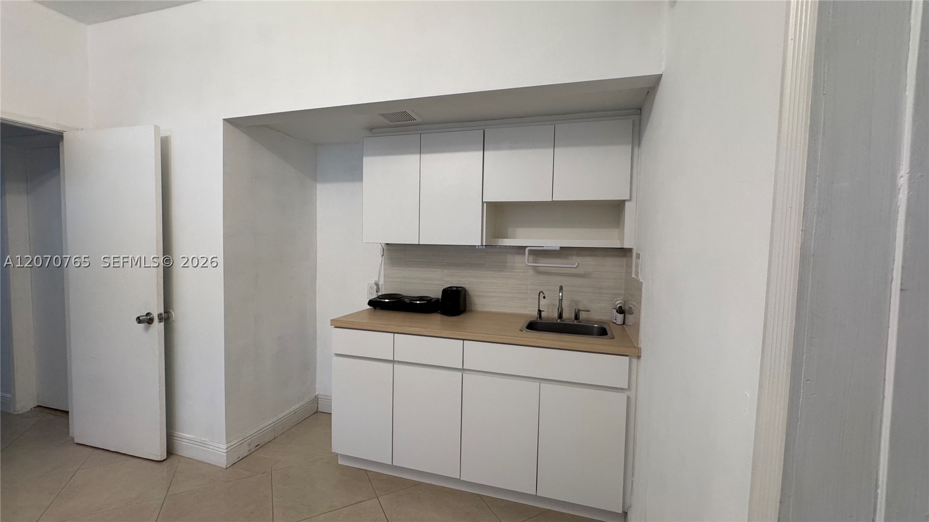 1611 71st St, Miami Beach FL 33141