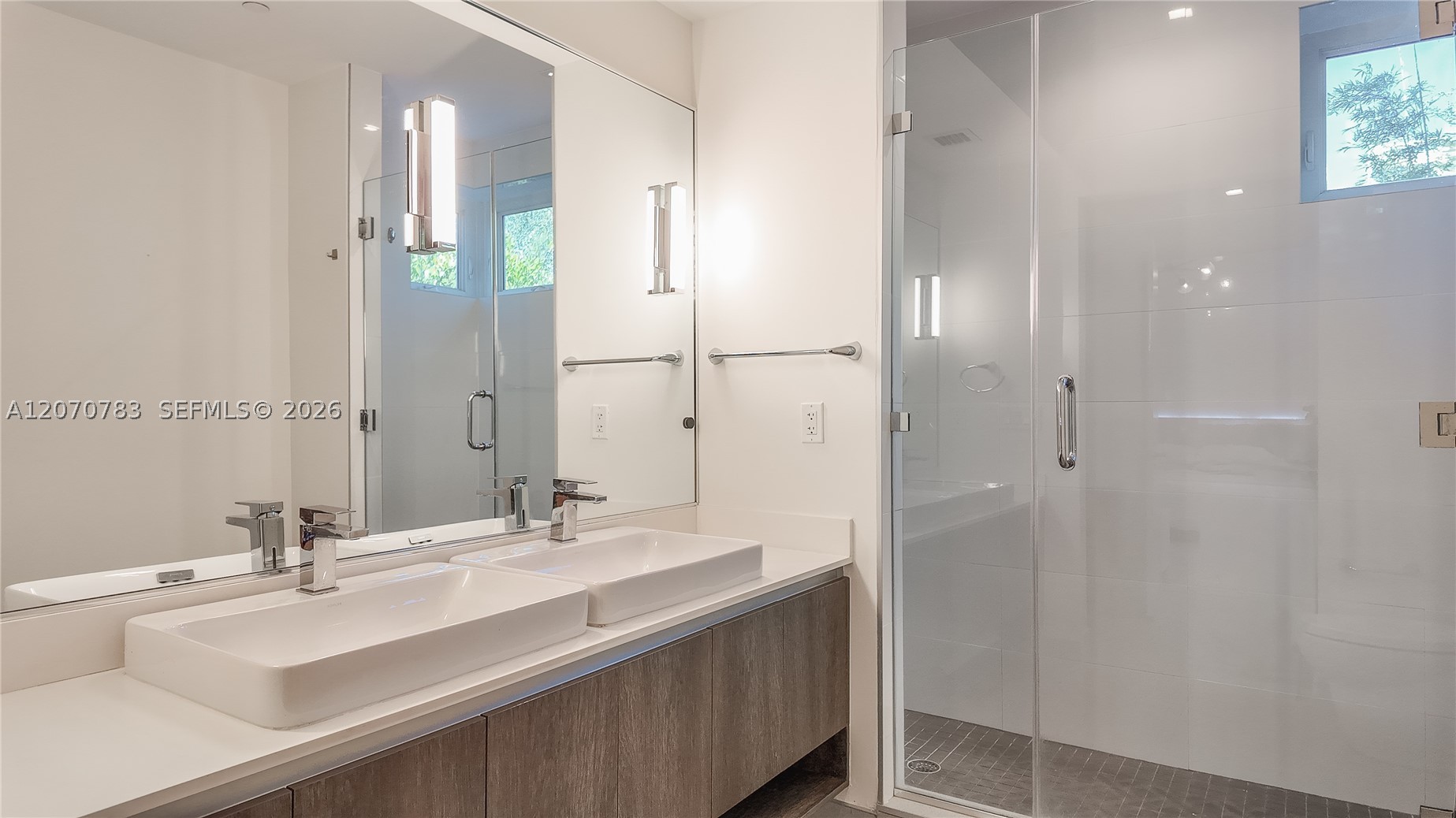 455 NE 39th St #112, Miami FL 33137