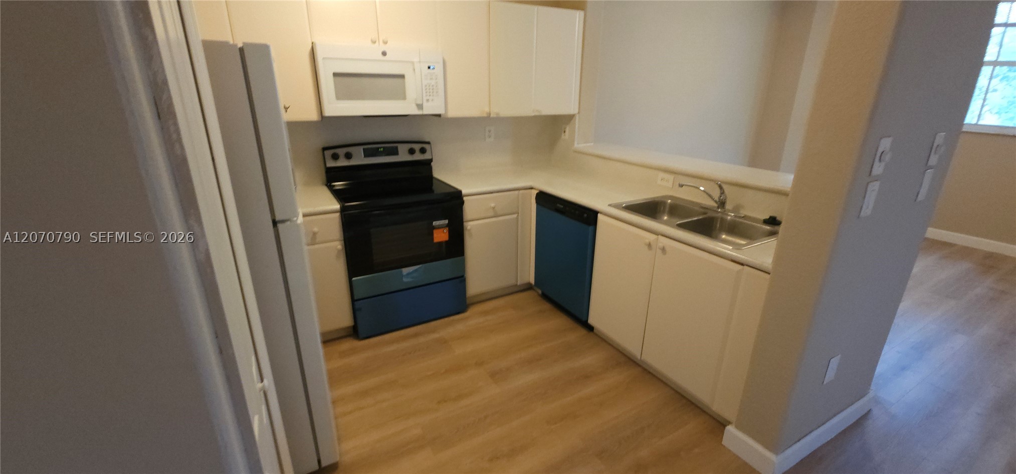 1662 SE 27th Dr #208, Homestead FL 33035