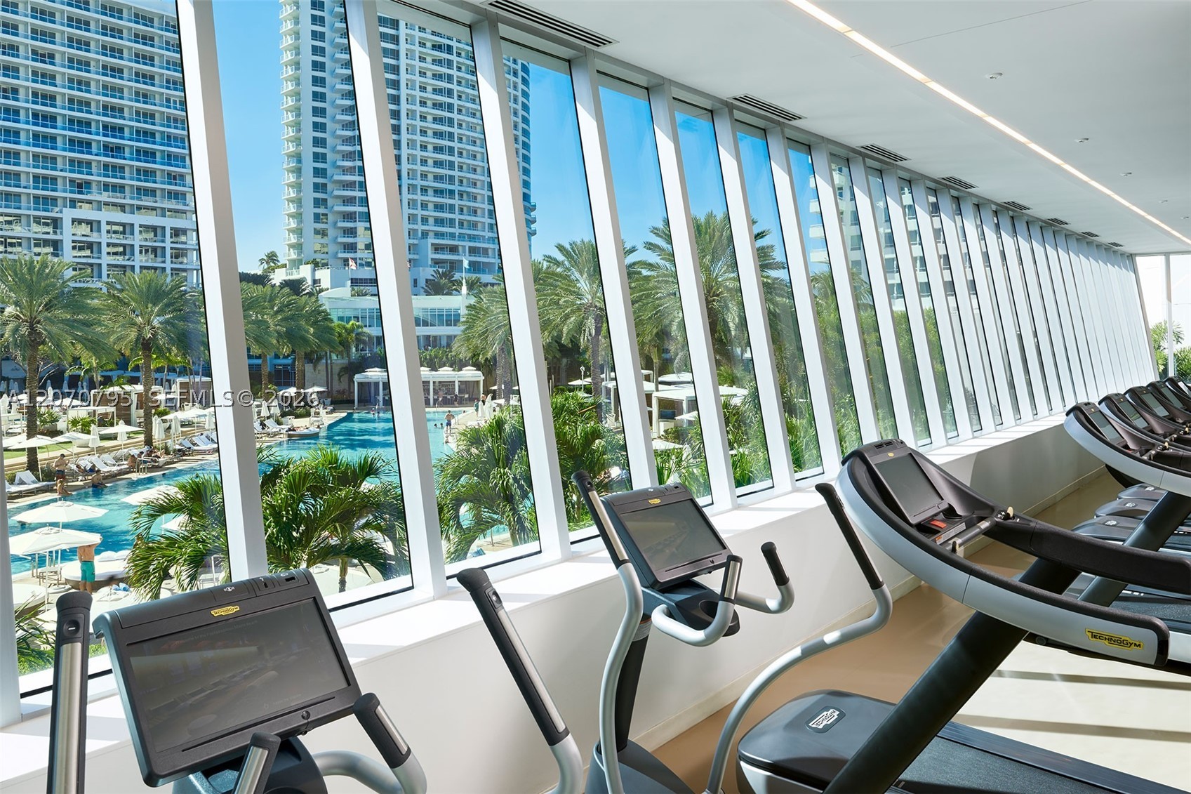4401 Collins Ave #1915/1917, Miami Beach FL 33140