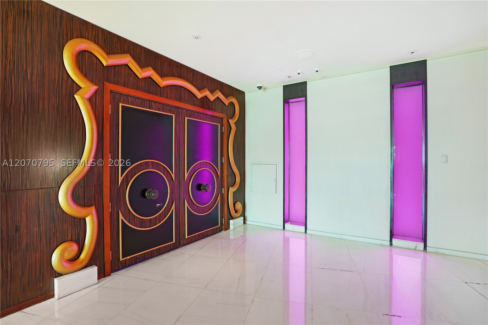 4401 Collins Ave #1915/1917, Miami Beach FL 33140