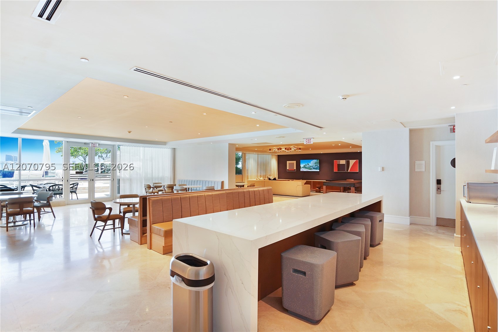 4401 Collins Ave #1915/1917, Miami Beach FL 33140
