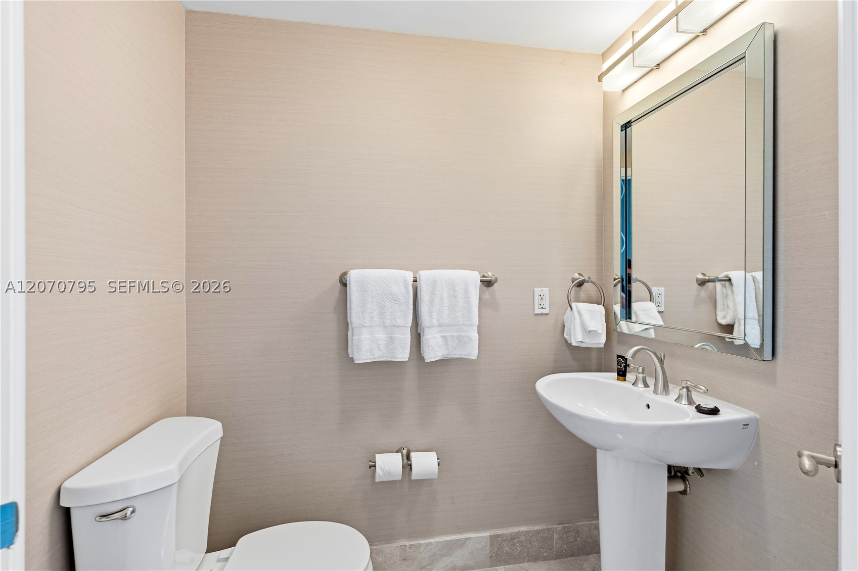 4401 Collins Ave #1915/1917, Miami Beach FL 33140
