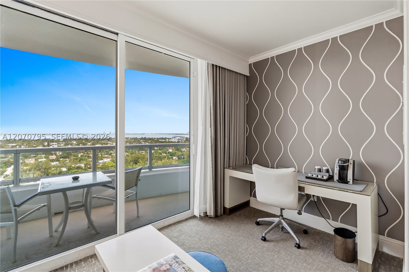 4401 Collins Ave #1915/1917, Miami Beach FL 33140