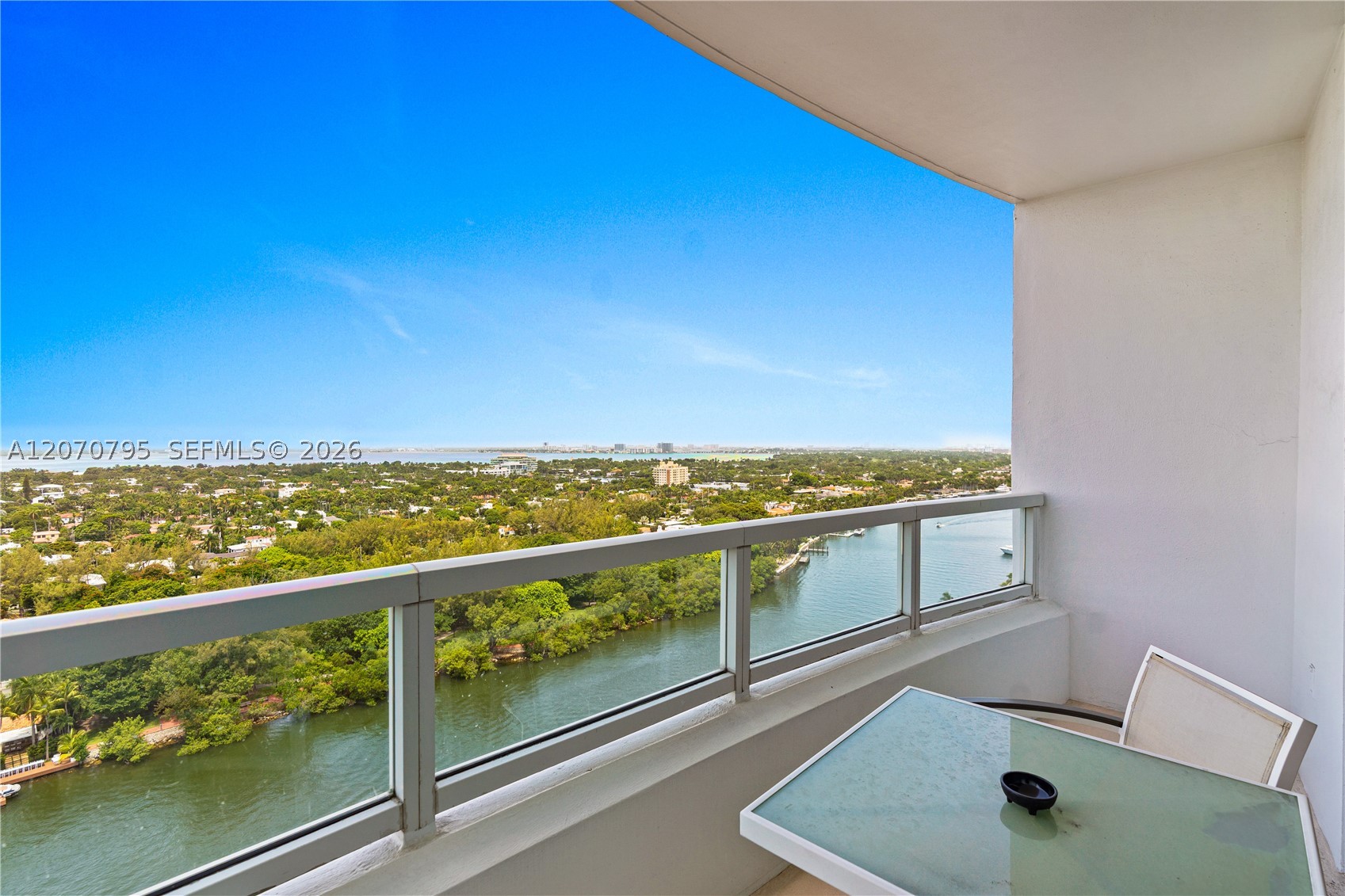 4401 Collins Ave #1915/1917, Miami Beach FL 33140