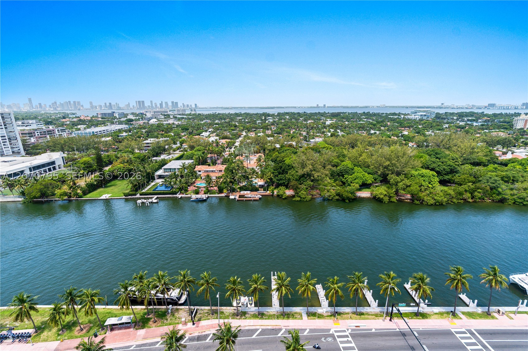 4401 Collins Ave #1915/1917, Miami Beach FL 33140