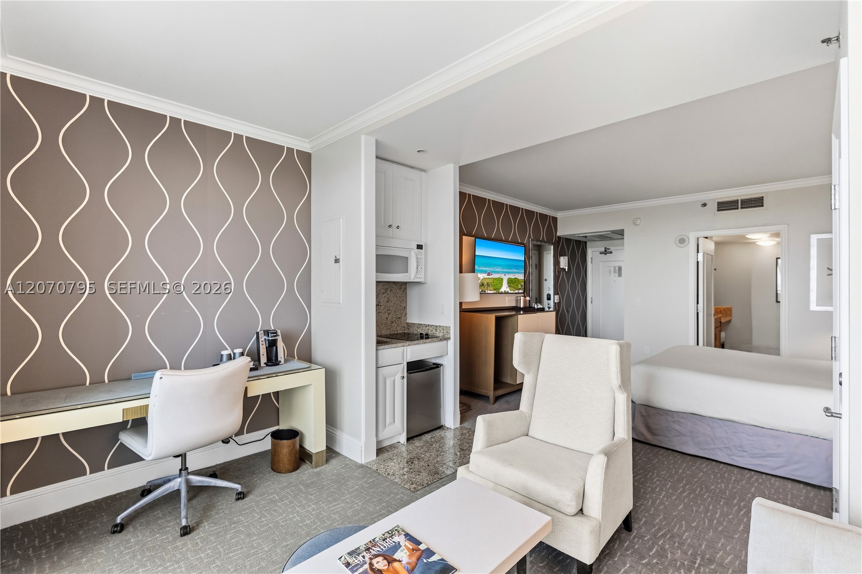 4401 Collins Ave #1915/1917, Miami Beach FL 33140