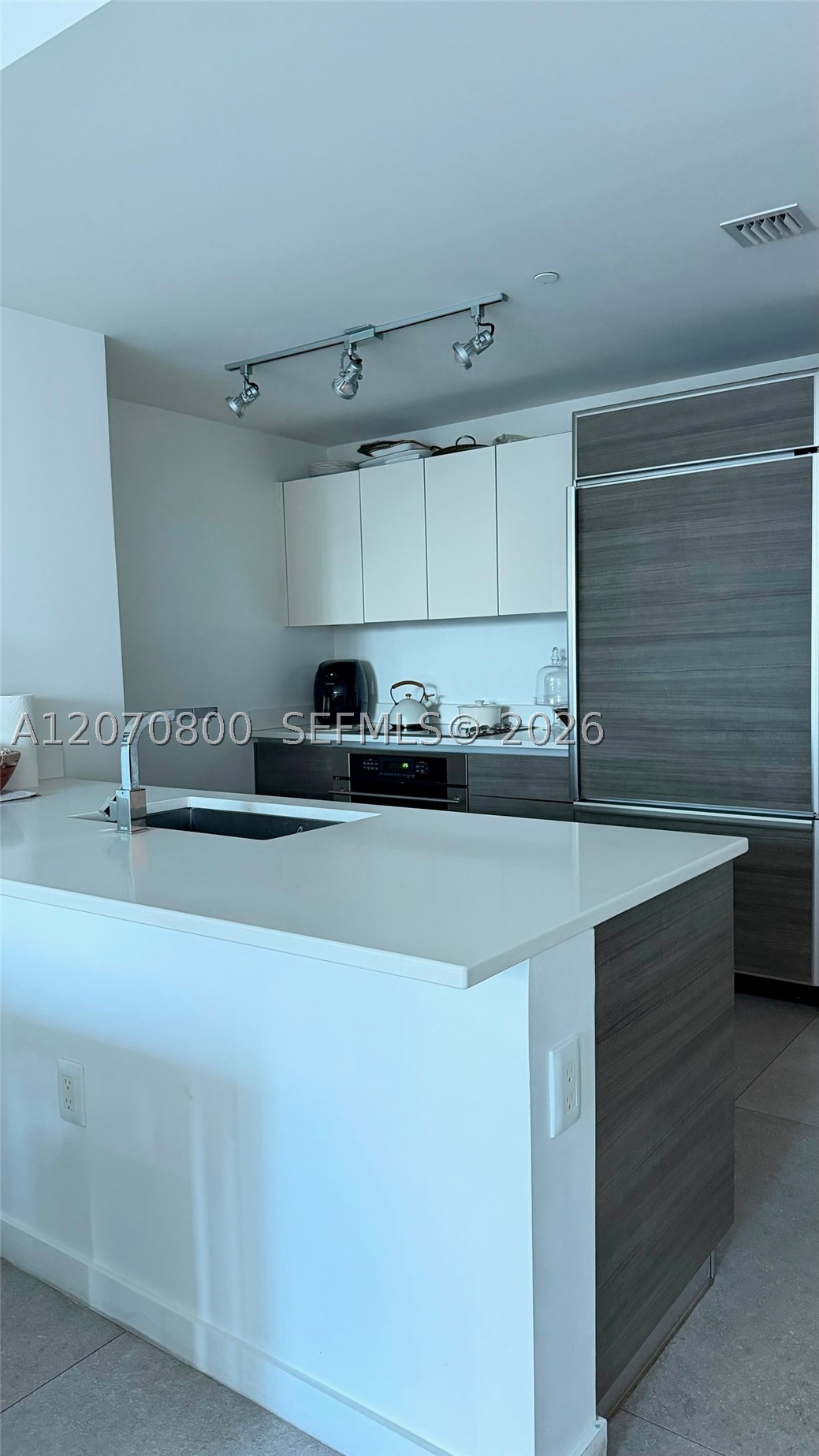 1100 S Miami Ave #2003, Miami FL 33130