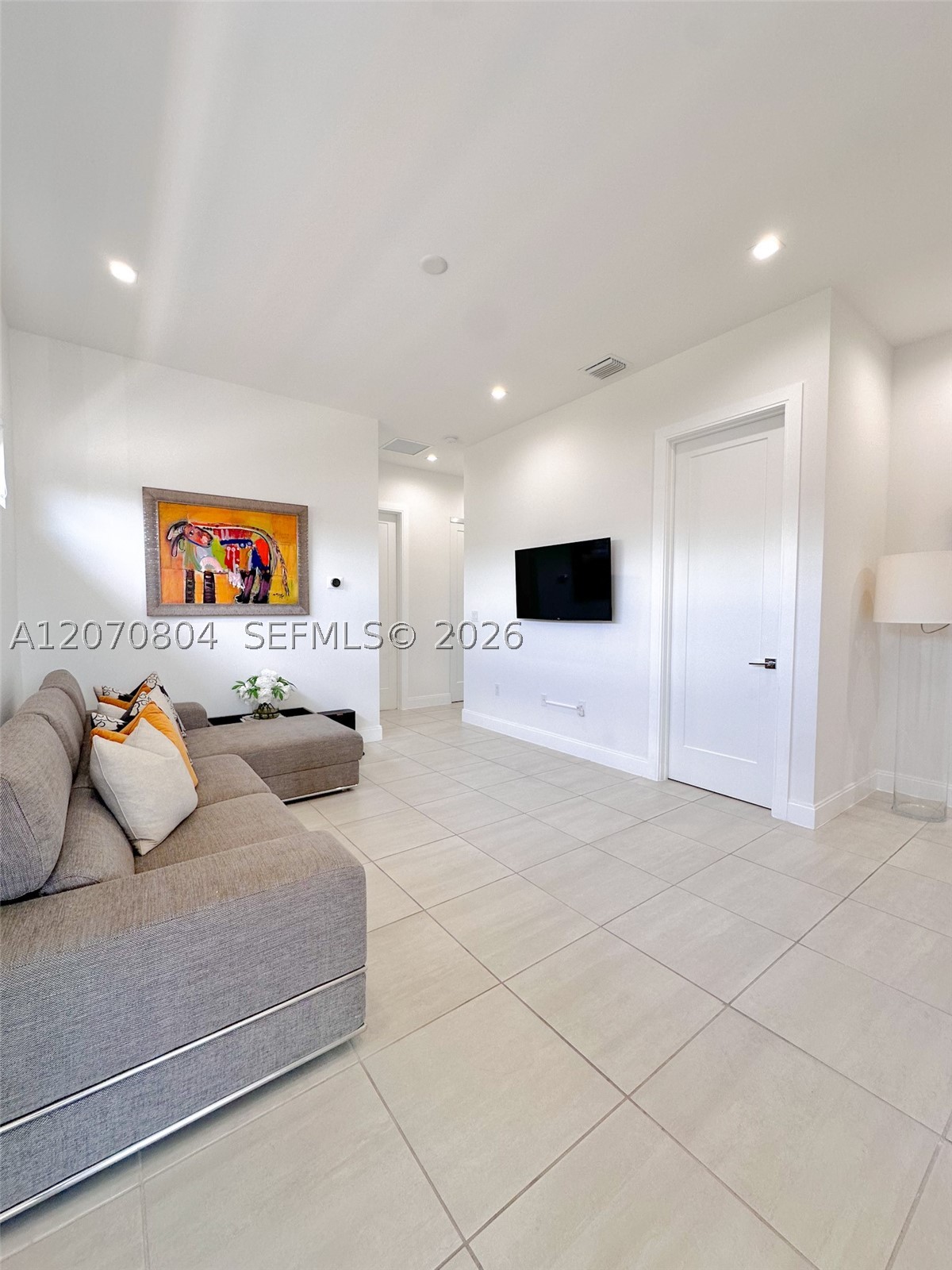 8286 NW 51st Ter, Doral FL 33166