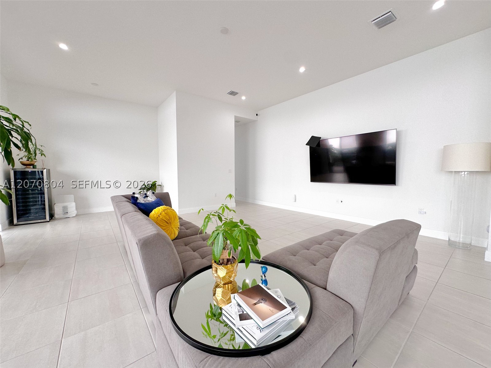 8286 NW 51st Ter, Doral FL 33166