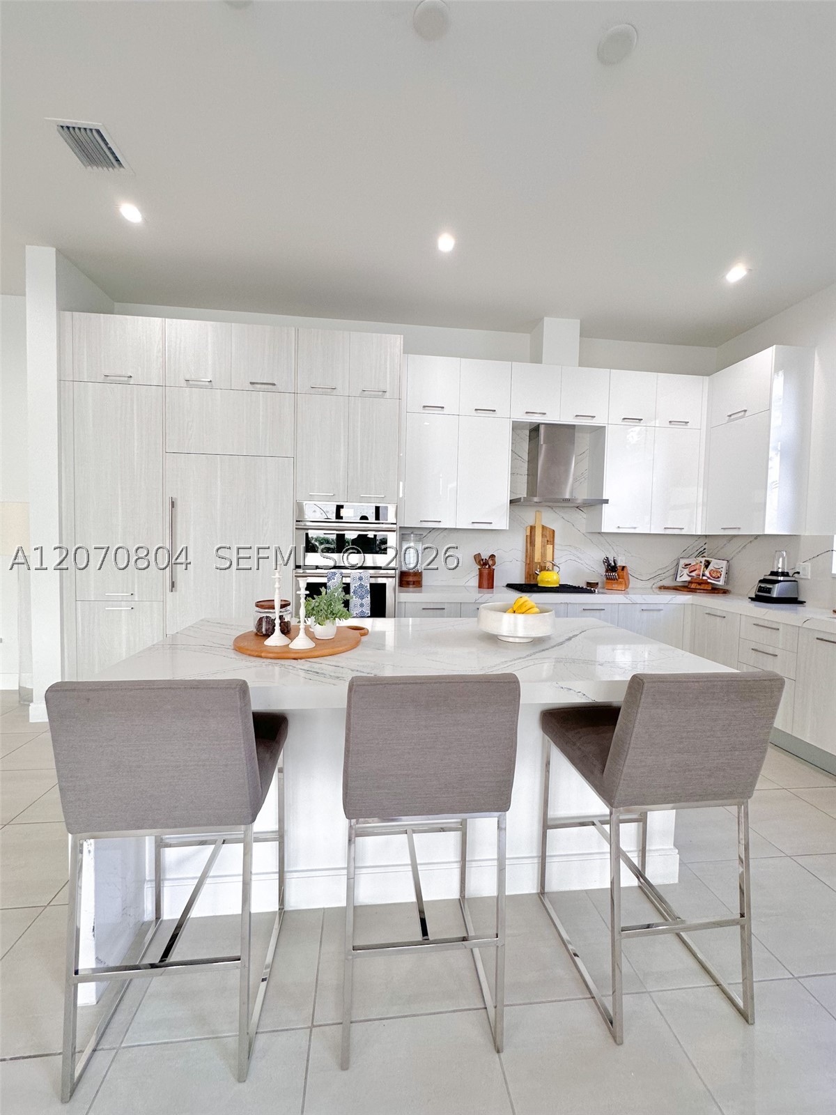 8286 NW 51st Ter, Doral FL 33166