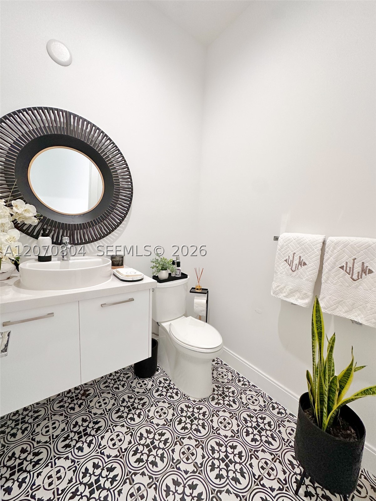 8286 NW 51st Ter, Doral FL 33166