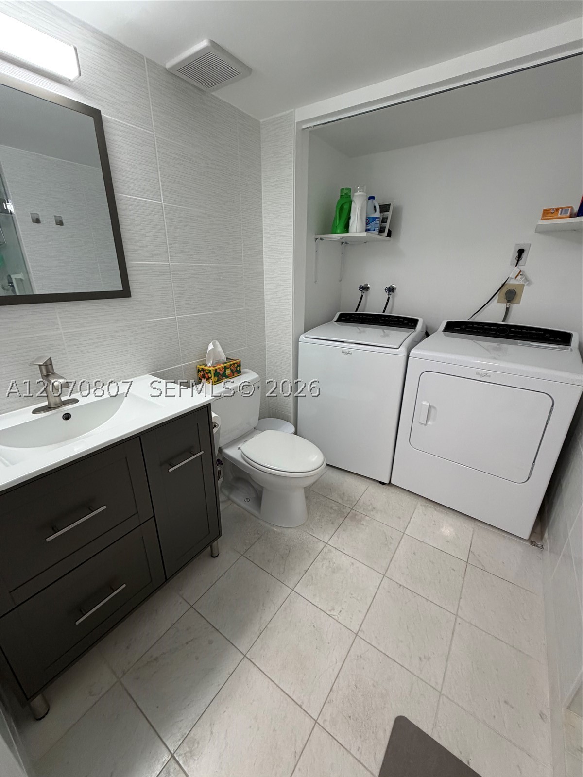 3500 Mystic Pointe Dr #405, Aventura FL 33180