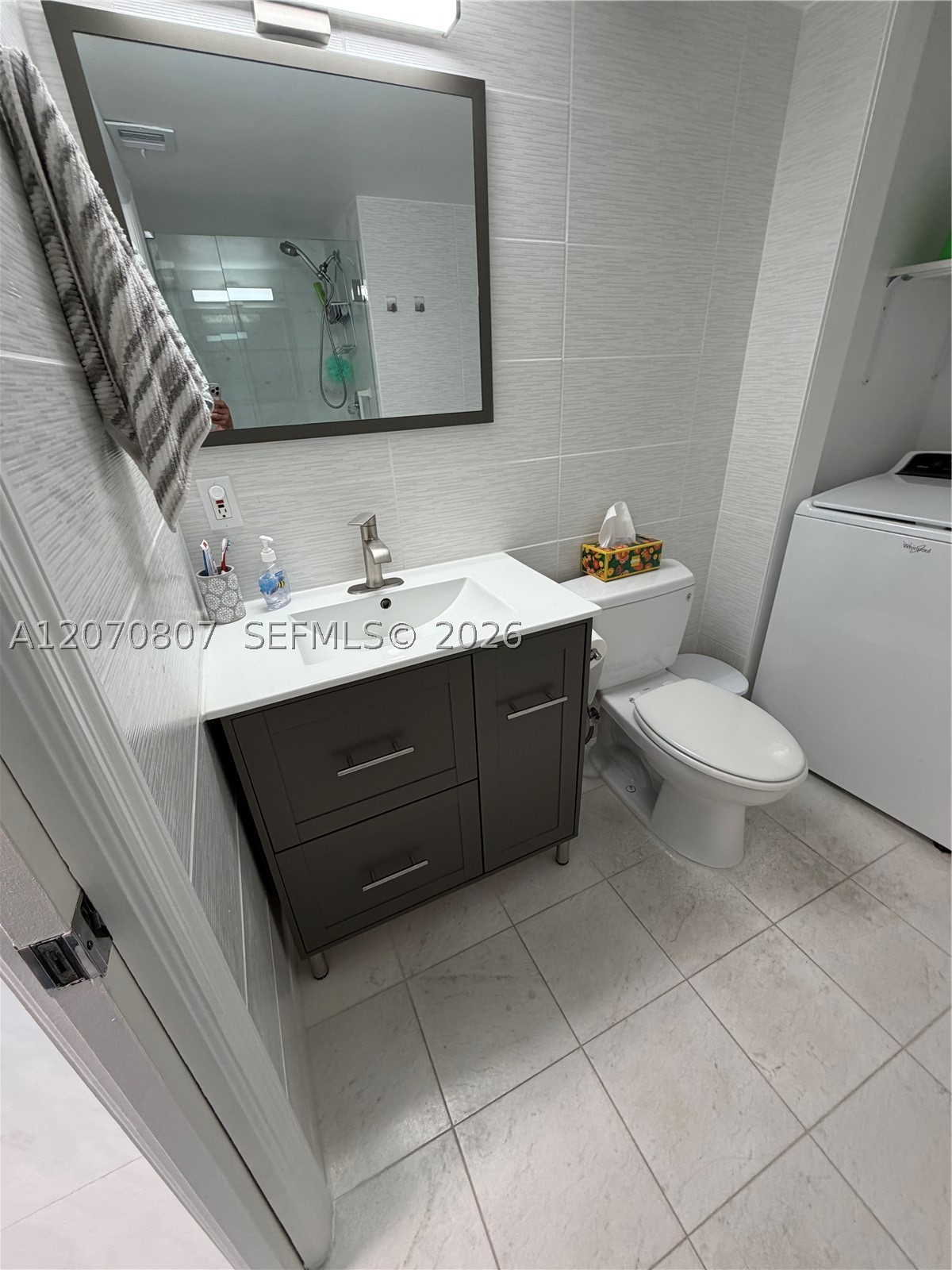 3500 Mystic Pointe Dr #405, Aventura FL 33180