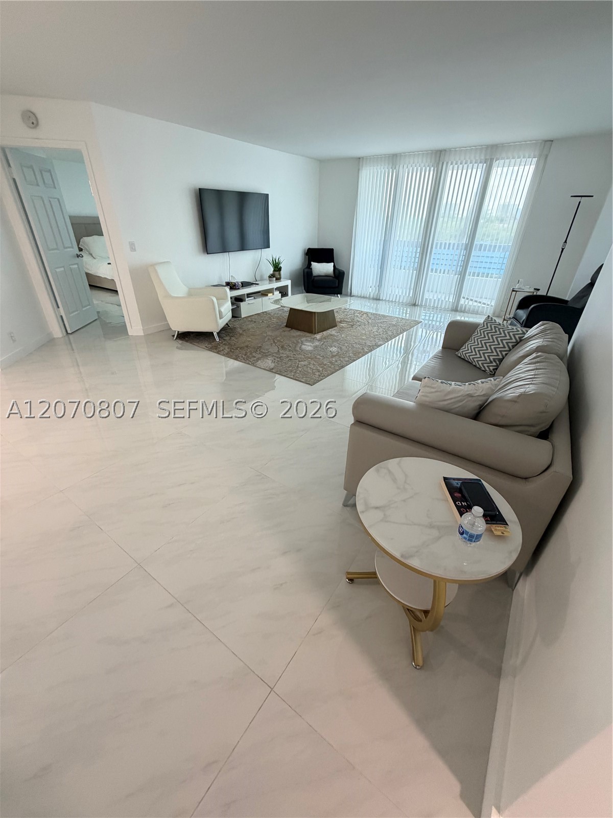 3500 Mystic Pointe Dr #405, Aventura FL 33180