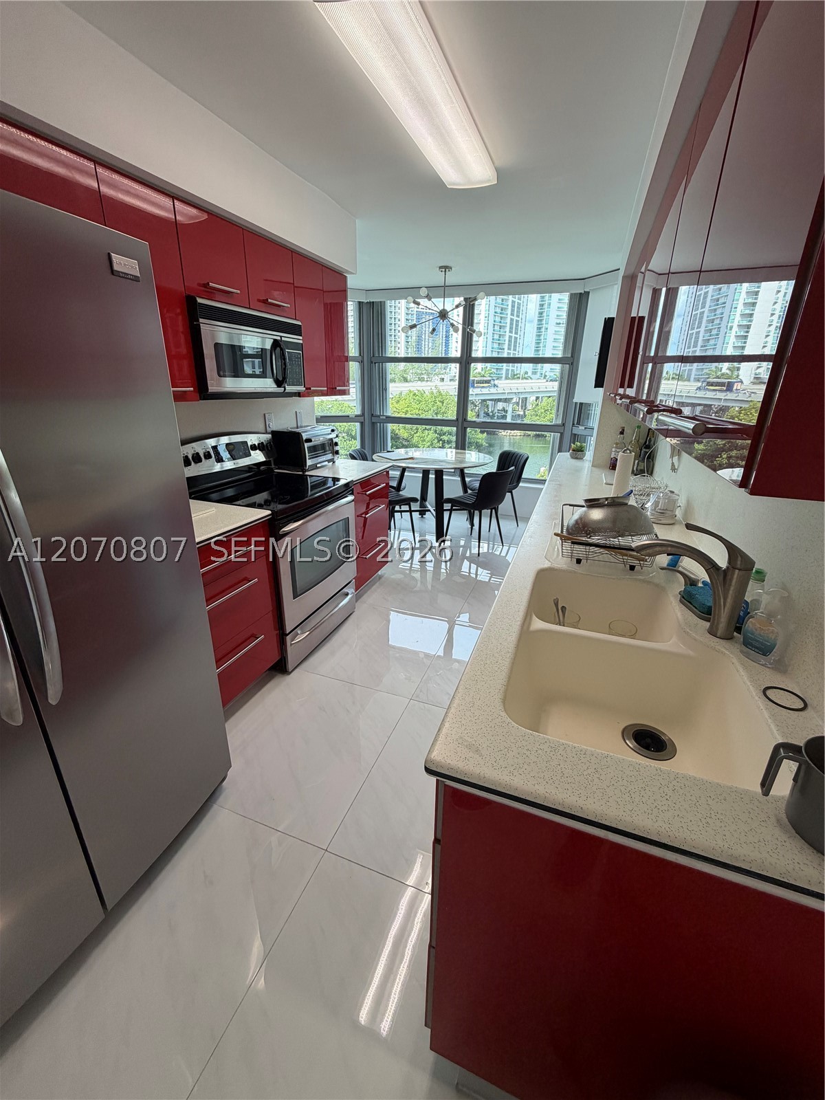 3500 Mystic Pointe Dr #405, Aventura FL 33180
