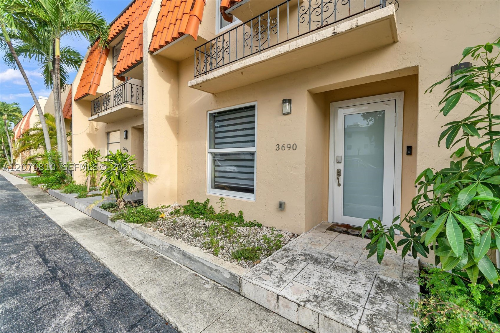 3690 NE 167th St #34, North Miami Beach FL 33160