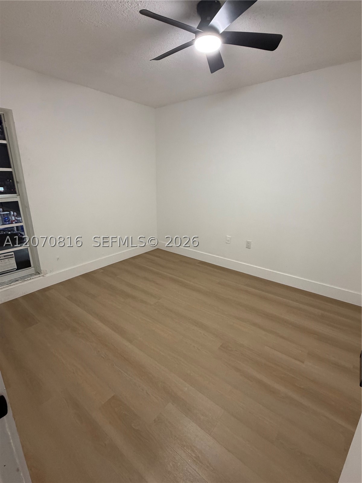 4713 NW 7th St #409-1, Miami FL 33126