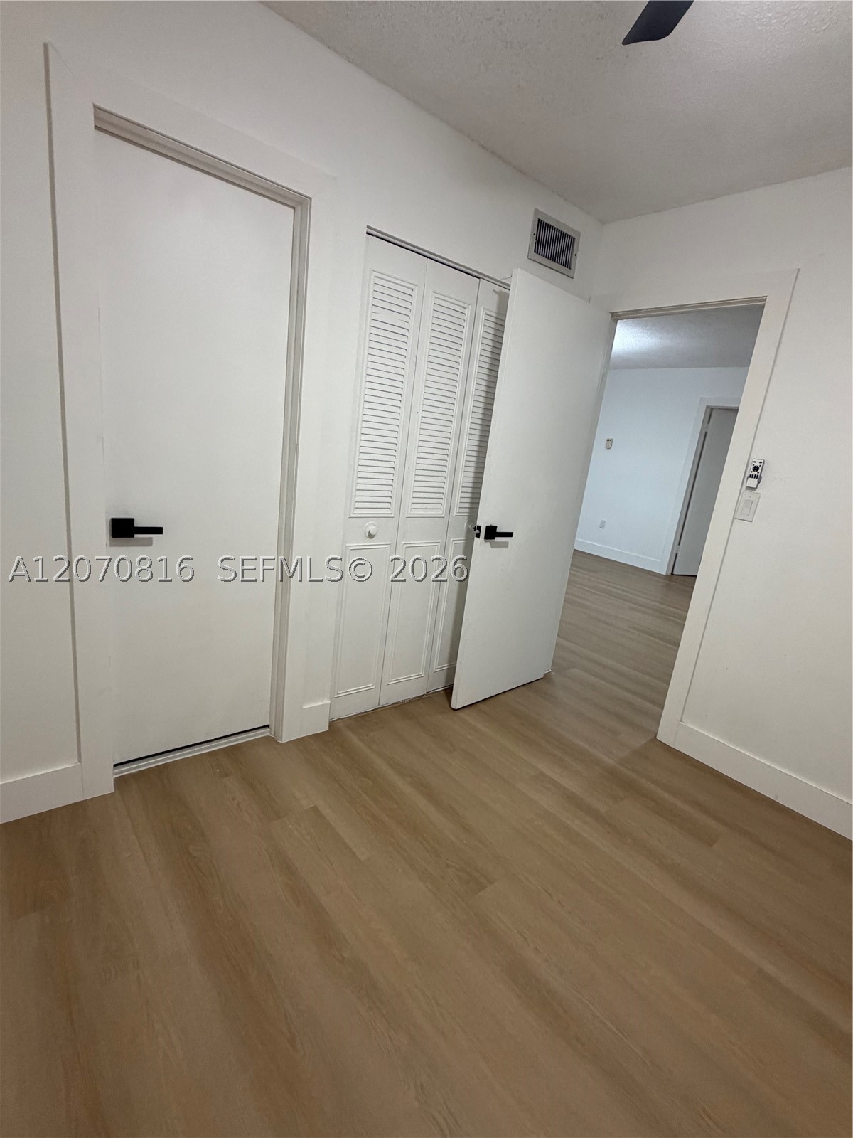 4713 NW 7th St #409-1, Miami FL 33126