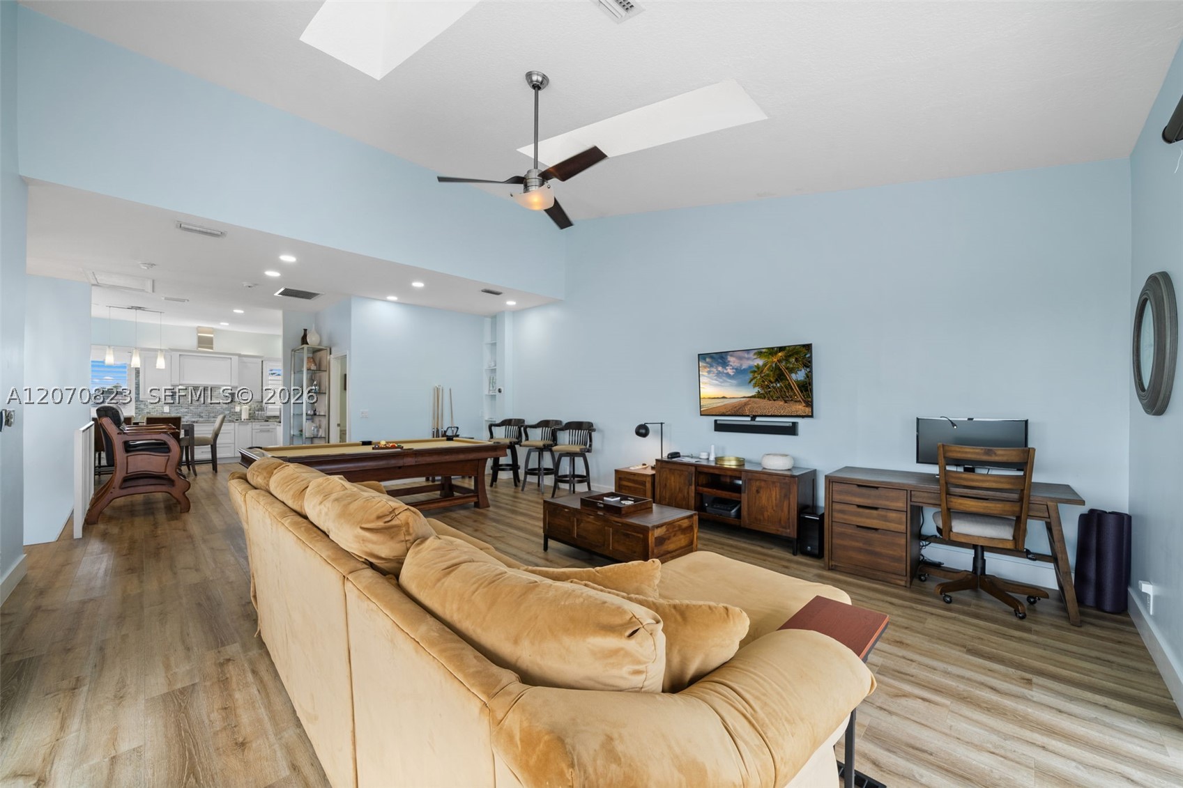 311 N N Surf Rd, Hollywood FL 33019