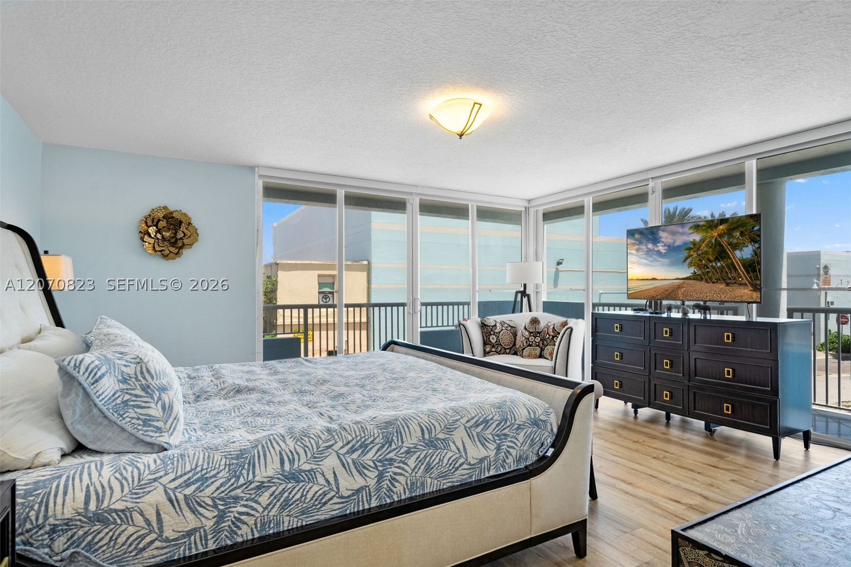 311 N N Surf Rd, Hollywood FL 33019