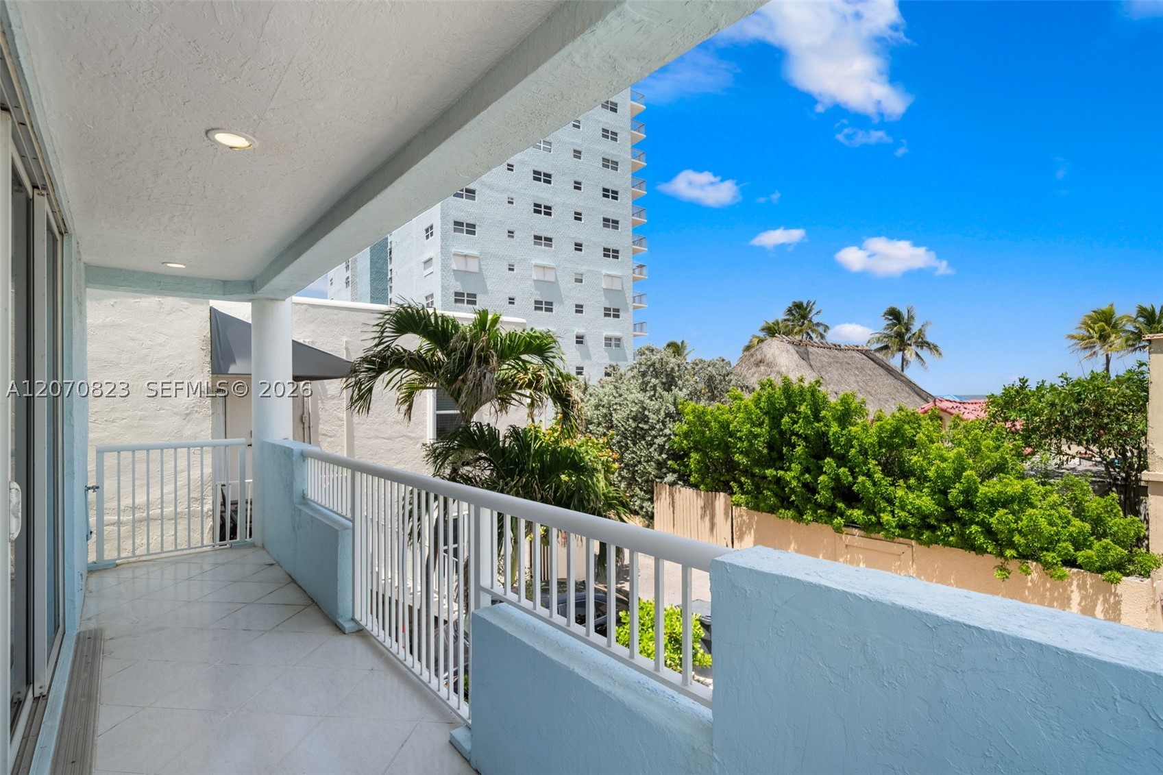 311 N N Surf Rd, Hollywood FL 33019