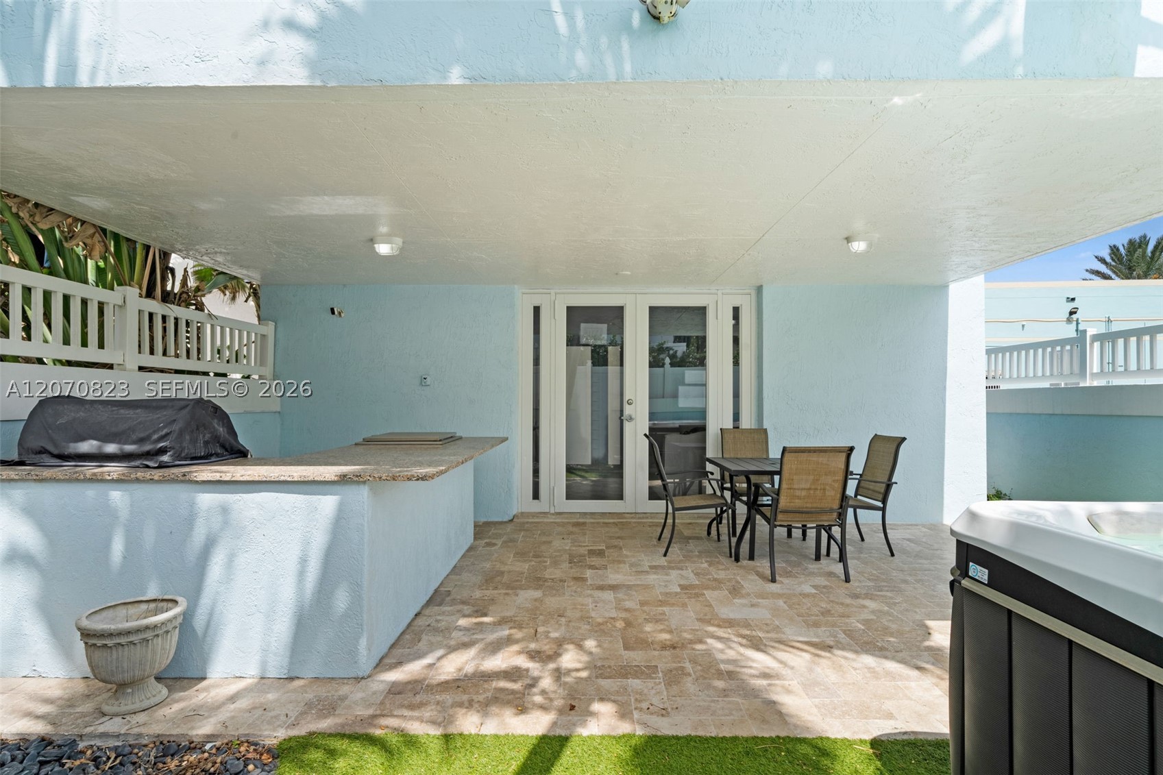 311 N N Surf Rd, Hollywood FL 33019
