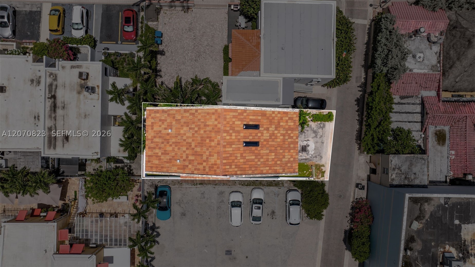 311 N N Surf Rd, Hollywood FL 33019