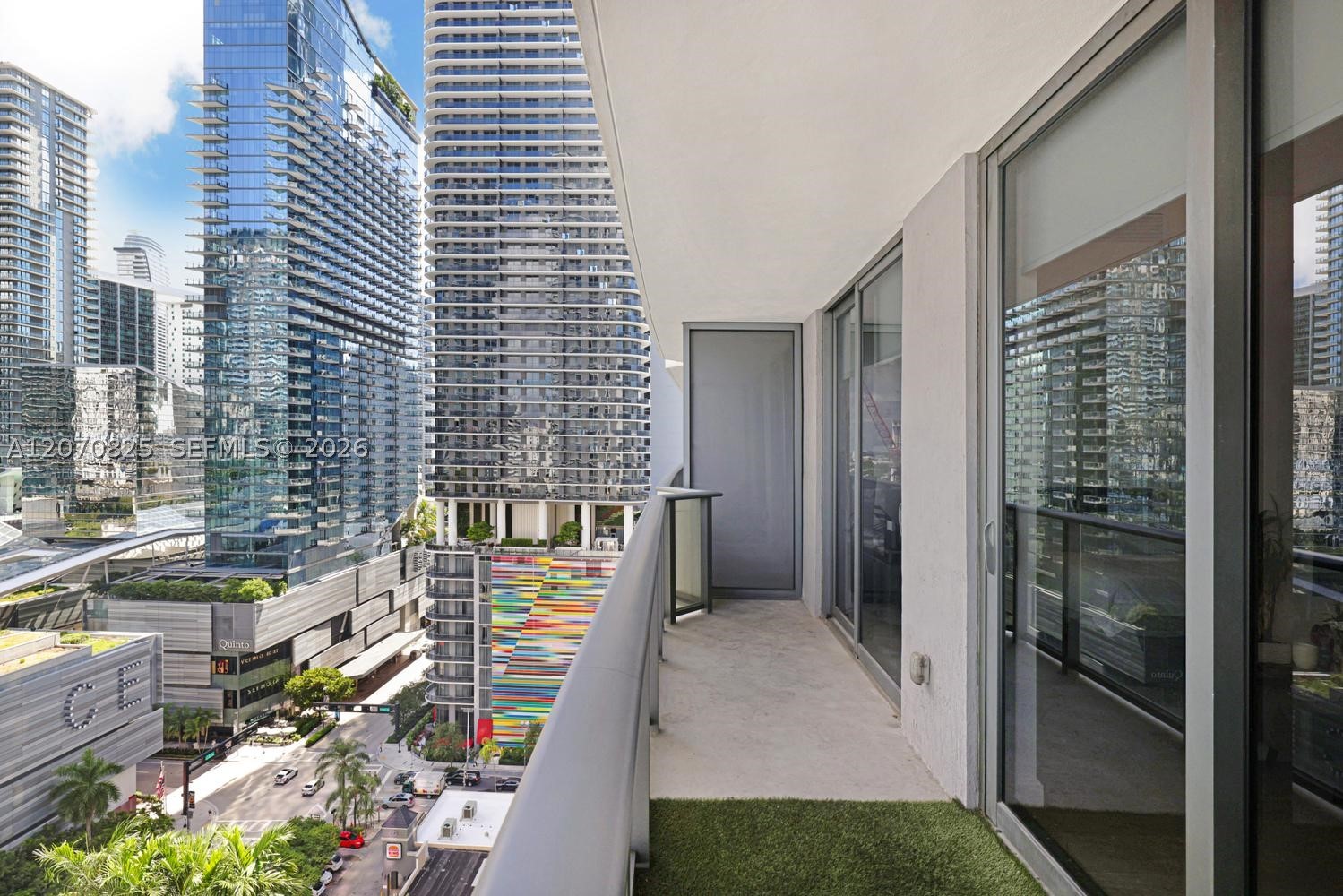 55 SW 9th St #1609, Miami FL 33130
