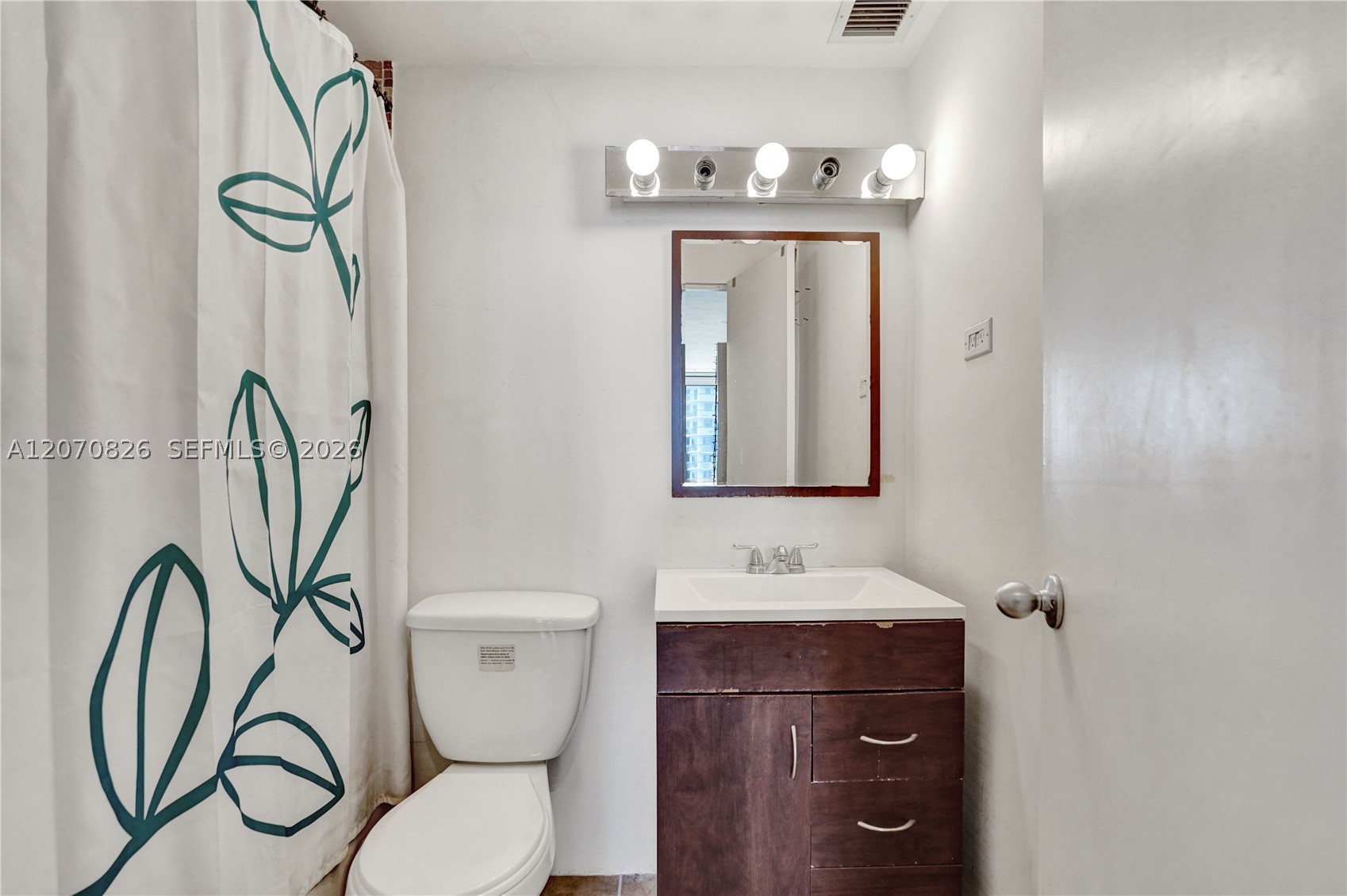 2451 Brickell Ave #8E, Miami FL 33129