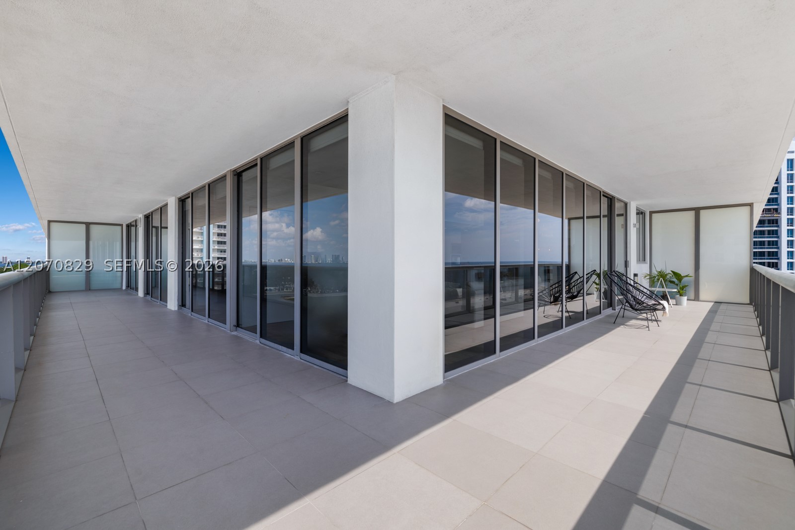 5875 Collins Ave #1102, Miami Beach FL 33140