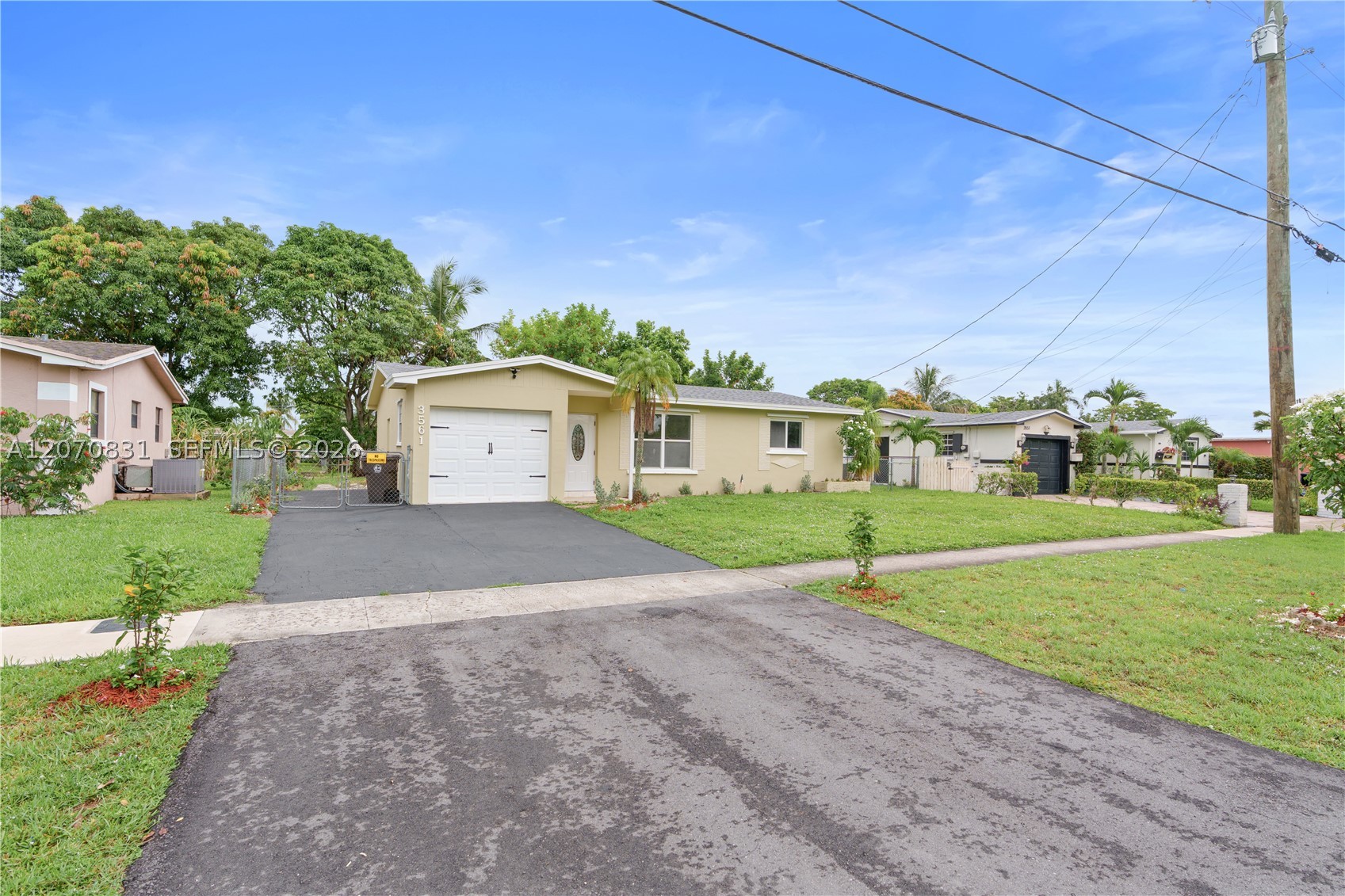 3561 NW 41st St, Lauderdale Lakes FL 33309
