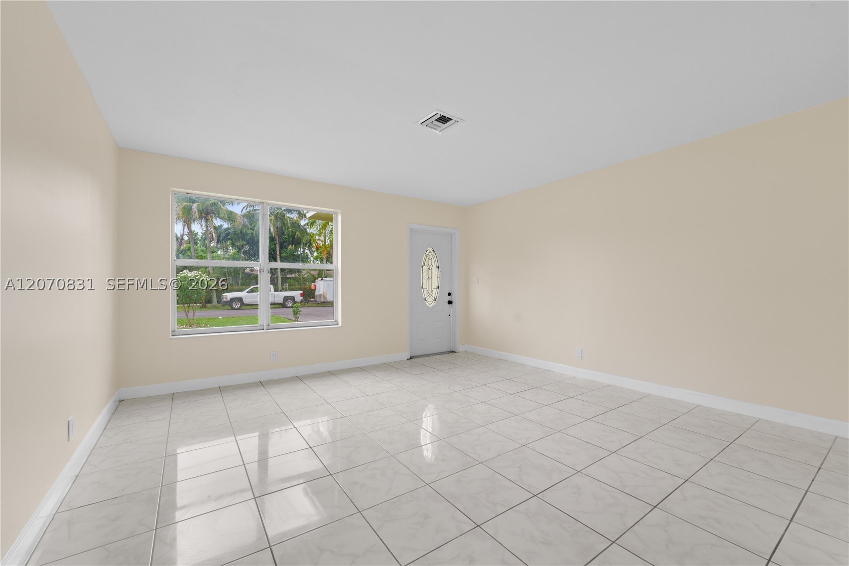 3561 NW 41st St, Lauderdale Lakes FL 33309