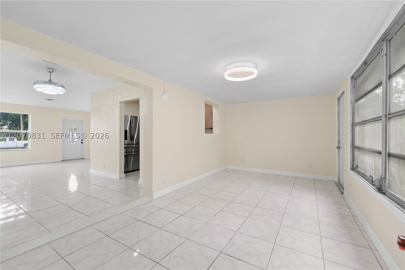 3561 NW 41st St, Lauderdale Lakes FL 33309
